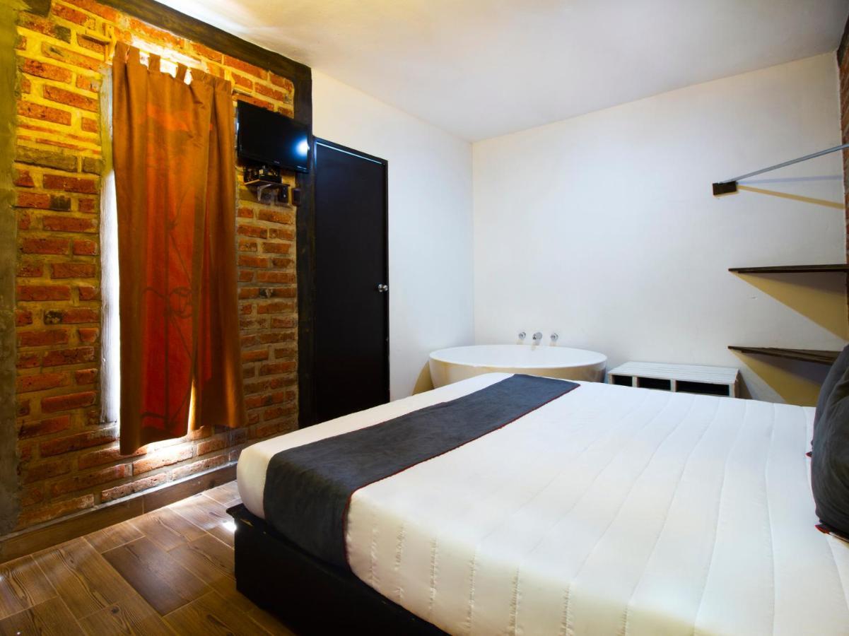 Hotel Cabanas Azul Tequilana Arandas Extérieur photo