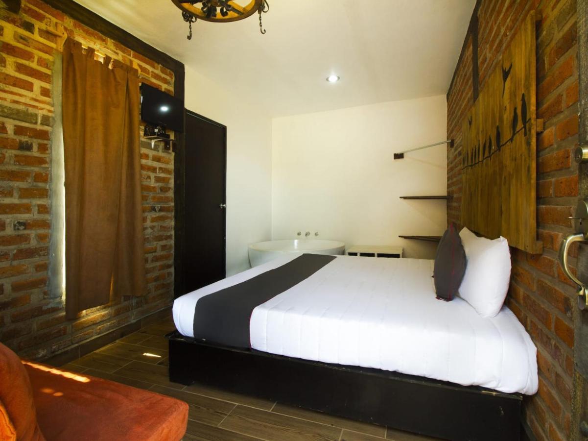 Hotel Cabanas Azul Tequilana Arandas Extérieur photo